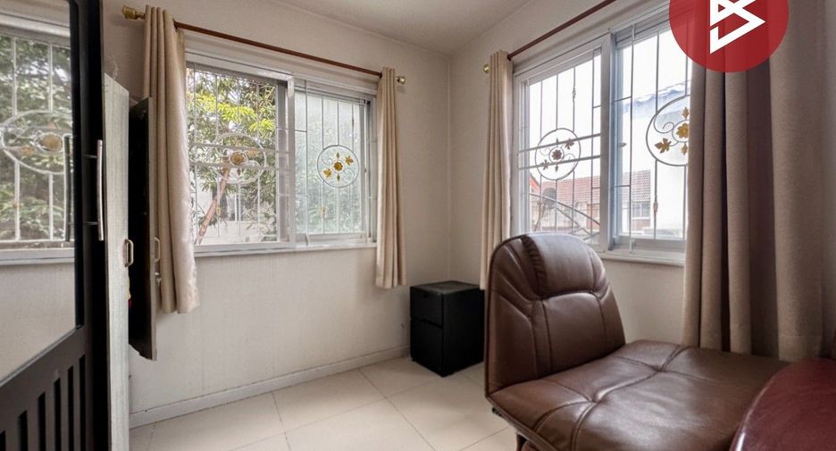 Casa adosada en venta de 3 habitaciones en Mueang Samut Prakan, Samut Prakan