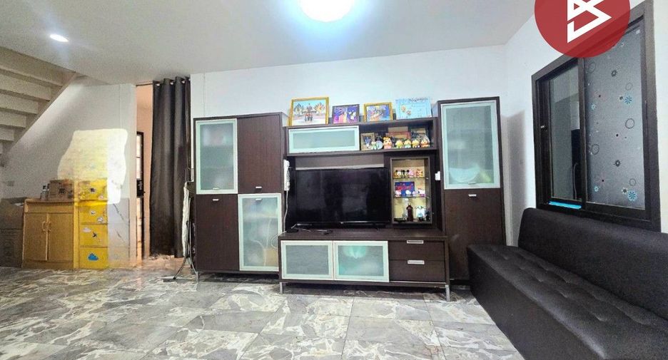 For sale 4 bedrooms house in Phra Samut Chedi, Samut Prakan