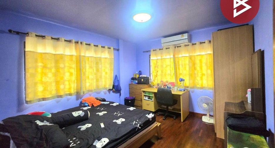 For sale 4 bedrooms house in Phra Samut Chedi, Samut Prakan