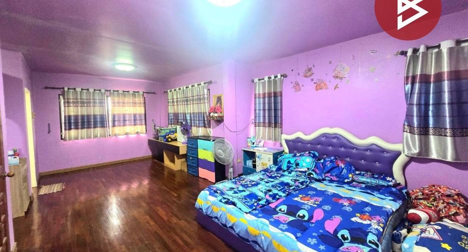 For sale 4 bedrooms house in Phra Samut Chedi, Samut Prakan