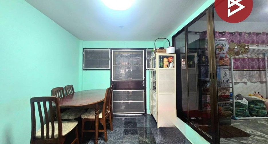 For sale 4 bedrooms house in Phra Samut Chedi, Samut Prakan