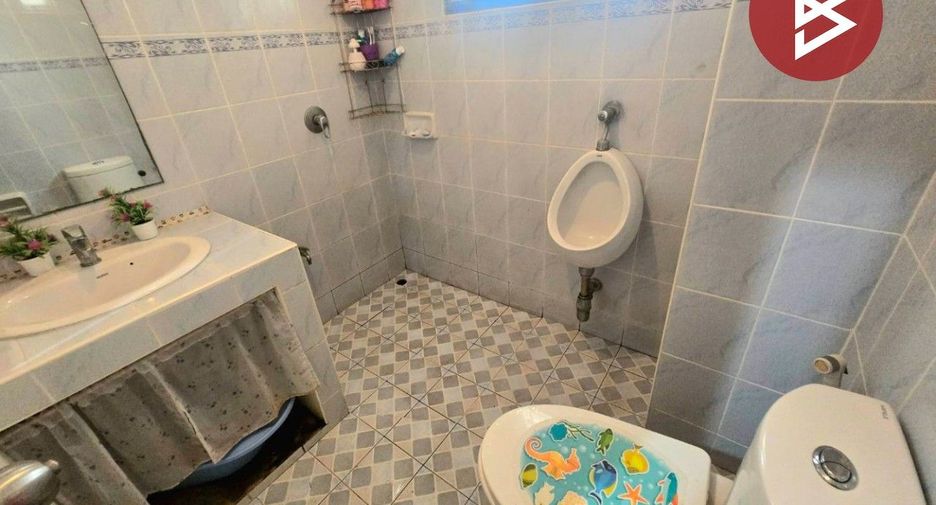 For sale 4 bedrooms house in Phra Samut Chedi, Samut Prakan
