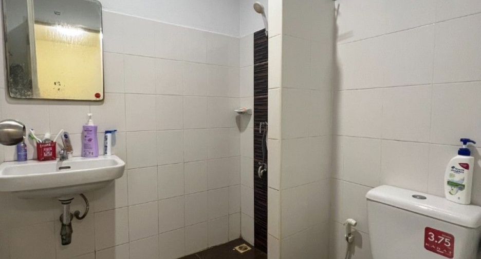 Reihenhaus zum Kauf mit 3 Zimmer in Mueang Chon Buri, Chonburi