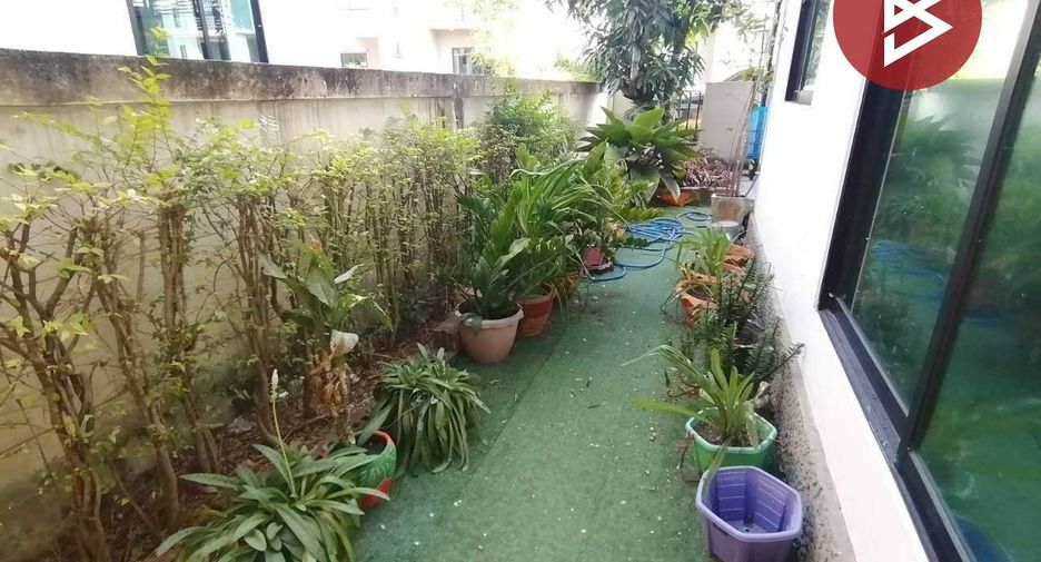 For sale 3 bedrooms house in Ban Pho, Chachoengsao