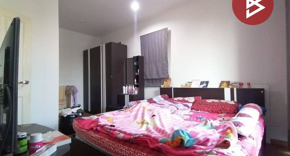 For sale 3 bedrooms house in Ban Pho, Chachoengsao