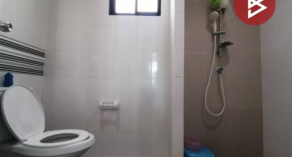 For sale 3 bedrooms house in Ban Pho, Chachoengsao