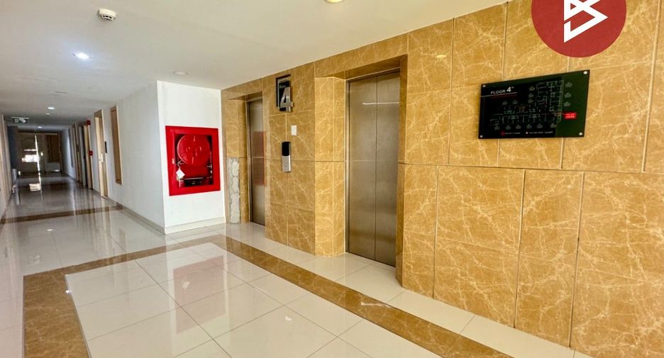 For sale 1 bed condo in Si Racha, Chonburi