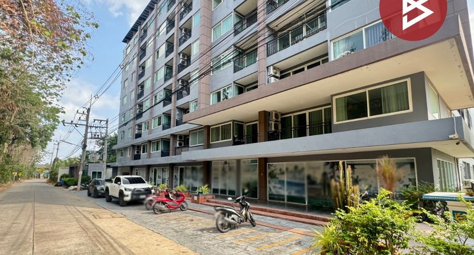 For sale 1 bed condo in Si Racha, Chonburi