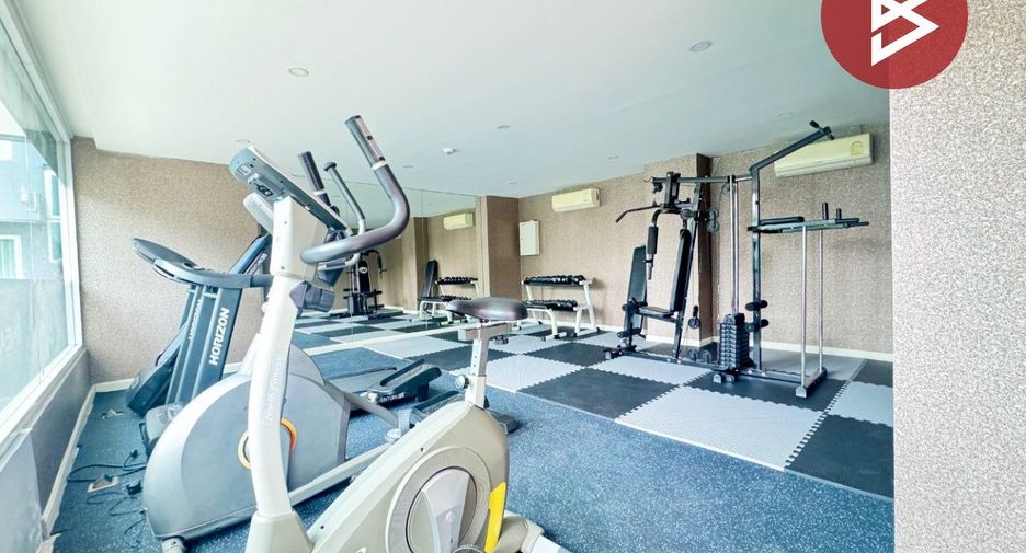 For sale 1 bed condo in Si Racha, Chonburi