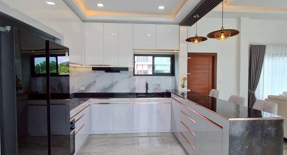 Villa zum Kauf mit 3 Zimmer in Sattahip, Chonburi