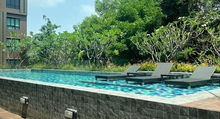 For sale 1 Beds condo in Phra Khanong, Bangkok