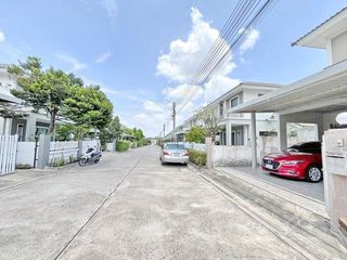 Haus zum Kauf mit 3 Zimmer in Si Racha, Chonburi