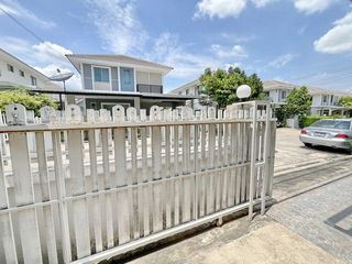 Haus zum Kauf mit 3 Zimmer in Si Racha, Chonburi