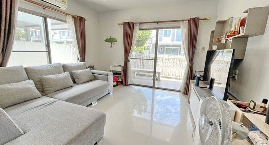 For sale 3 bedrooms house in Si Racha, Chonburi