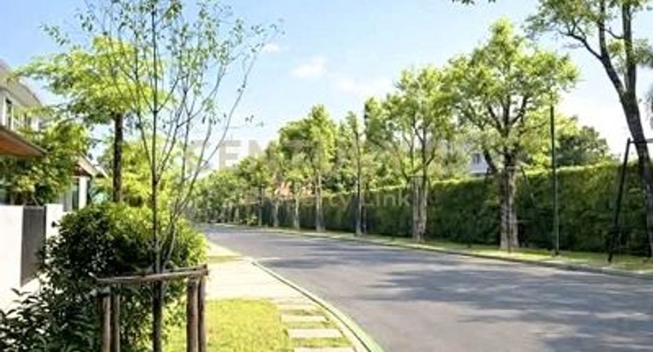 Аренда и продажа 4 спальни дом в Пхаси Чароен, Бангкок
