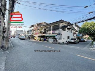For sale 6 bedrooms retail Space in Lam Luk Ka, Pathum Thani