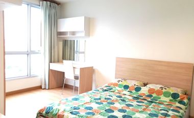 For rent 2 bedrooms condo in Huai Khwang, Bangkok