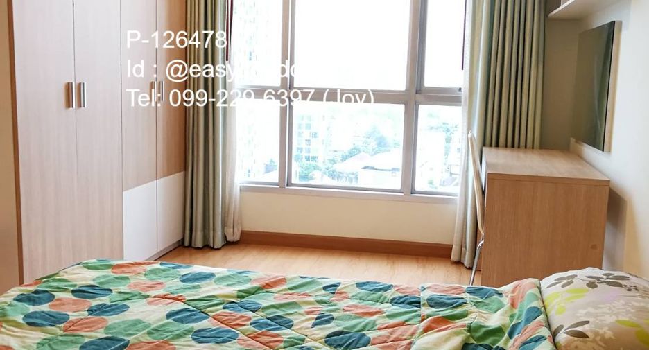For rent 2 bedrooms condo in Huai Khwang, Bangkok