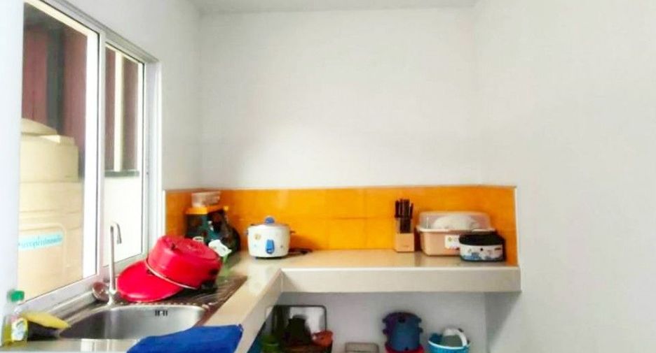 For sale 3 bedrooms townhouse in Mueang Chachoengsao, Chachoengsao