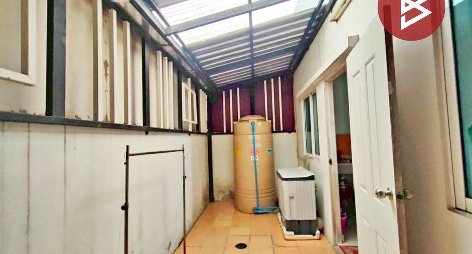 For sale 3 bedrooms townhouse in Mueang Chachoengsao, Chachoengsao