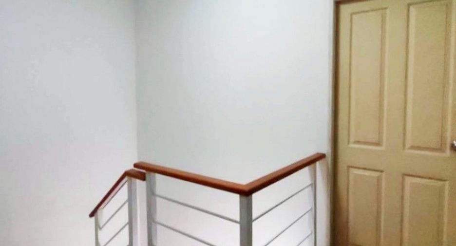 For sale 3 bedrooms townhouse in Mueang Chachoengsao, Chachoengsao