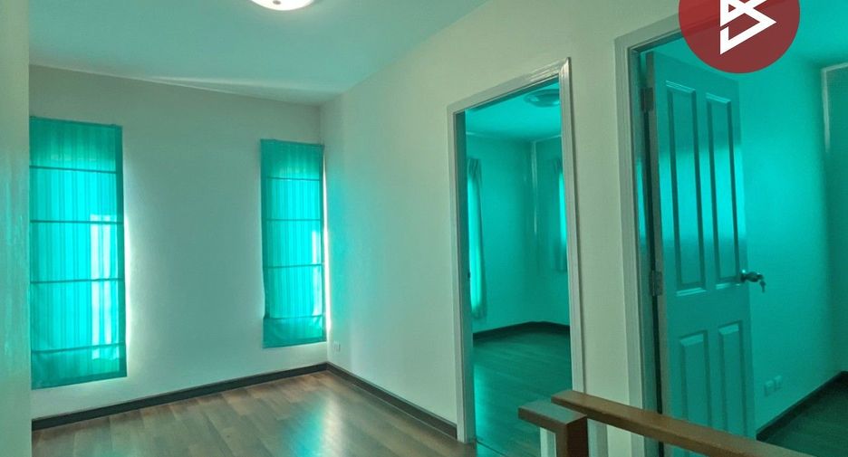 For sale 3 bedrooms townhouse in Mueang Samut Sakhon, Samut Sakhon