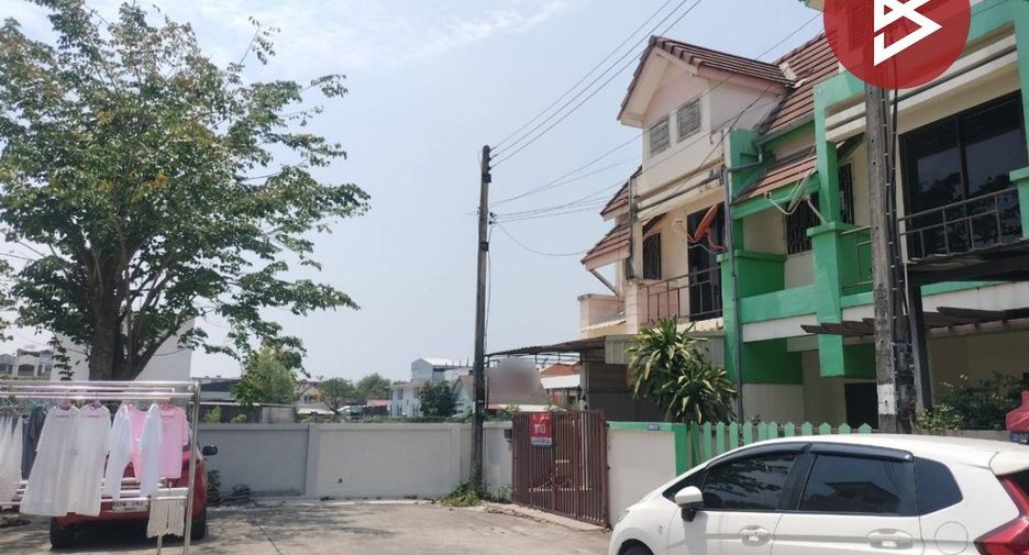 For sale 2 bedrooms townhouse in Wang Thong, Phitsanulok