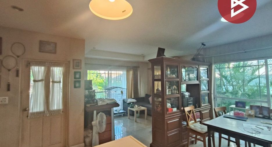 For sale 3 bedrooms house in Mueang Samut Prakan, Samut Prakan