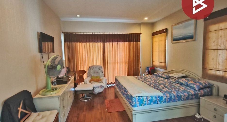 For sale 3 bedrooms house in Mueang Samut Prakan, Samut Prakan