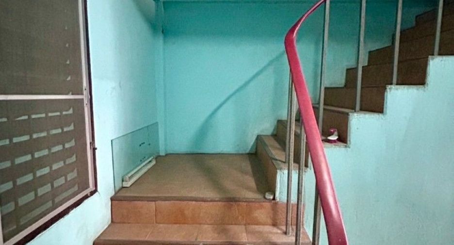 For sale 1 bed retail Space in Phan Thong, Chonburi