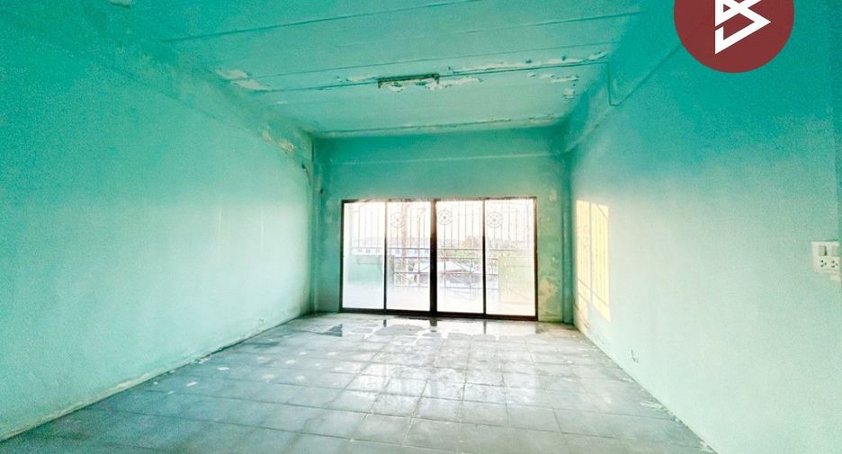For sale 1 bed retail Space in Phan Thong, Chonburi