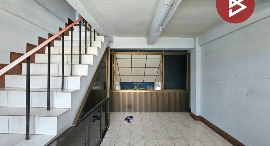 Local comercial en venta de 2 habitaciones en Mueang Chon Buri, Chonburi