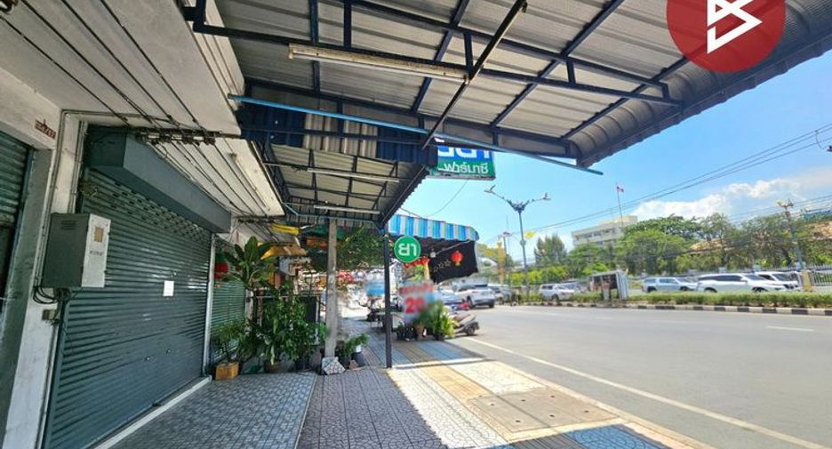 Local comercial en venta de 2 habitaciones en Mueang Chon Buri, Chonburi