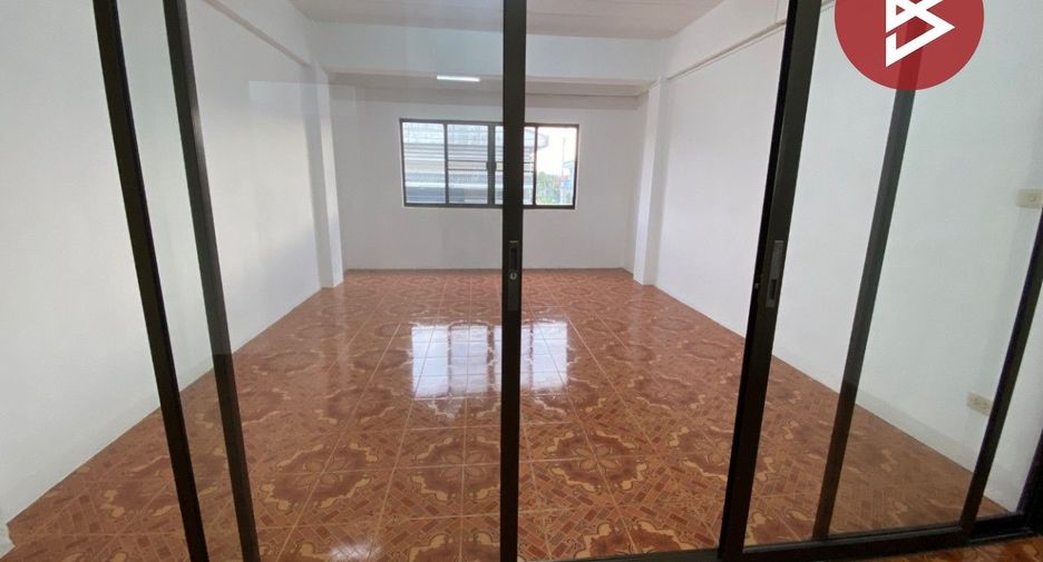 For sale 3 bedrooms retail Space in Bang Phli, Samut Prakan