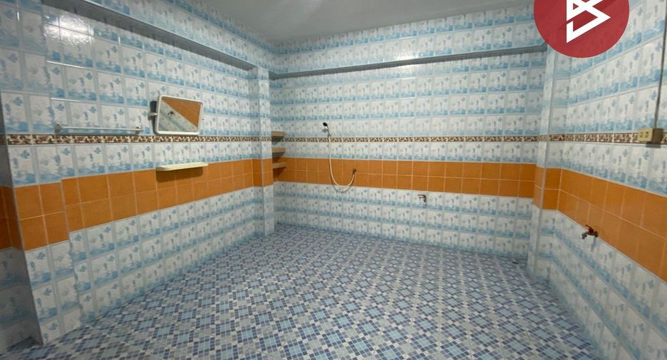For sale 3 bedrooms retail Space in Bang Phli, Samut Prakan