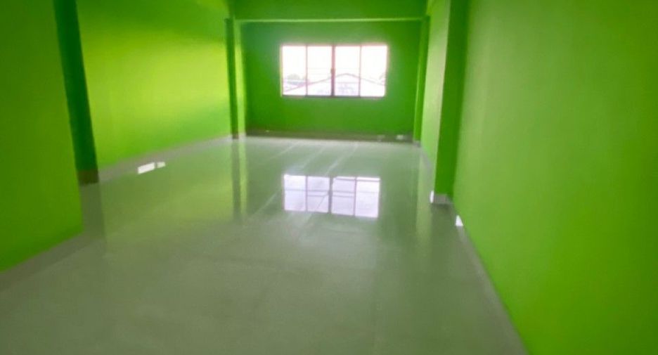 For sale 3 bedrooms retail Space in Bang Phli, Samut Prakan