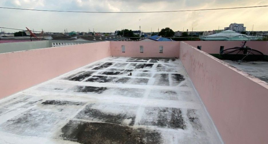 For sale 3 bedrooms retail Space in Bang Phli, Samut Prakan