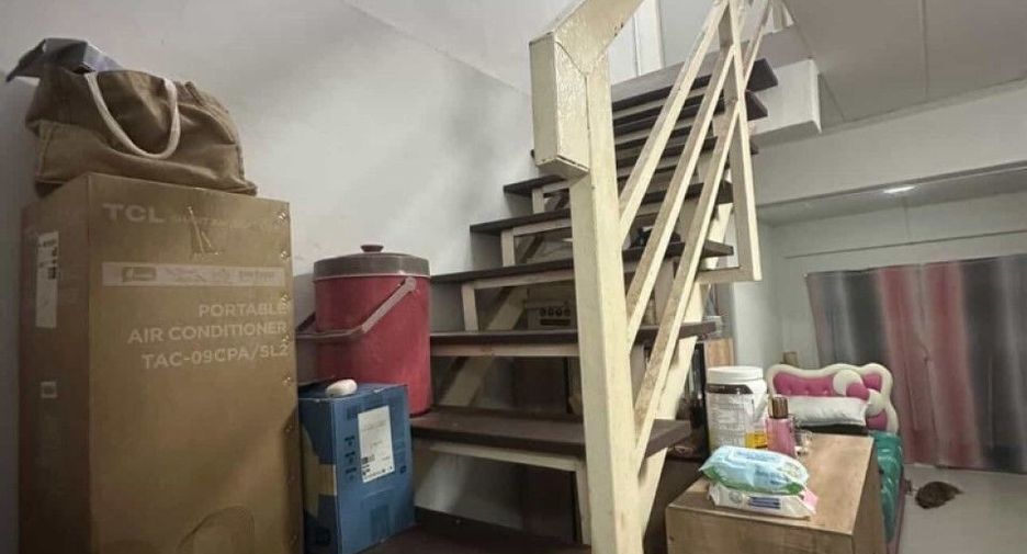À vendre 2 chambres maison à Si Racha, Chonburi