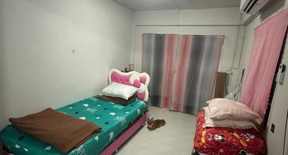 À vendre 2 chambres maison à Si Racha, Chonburi