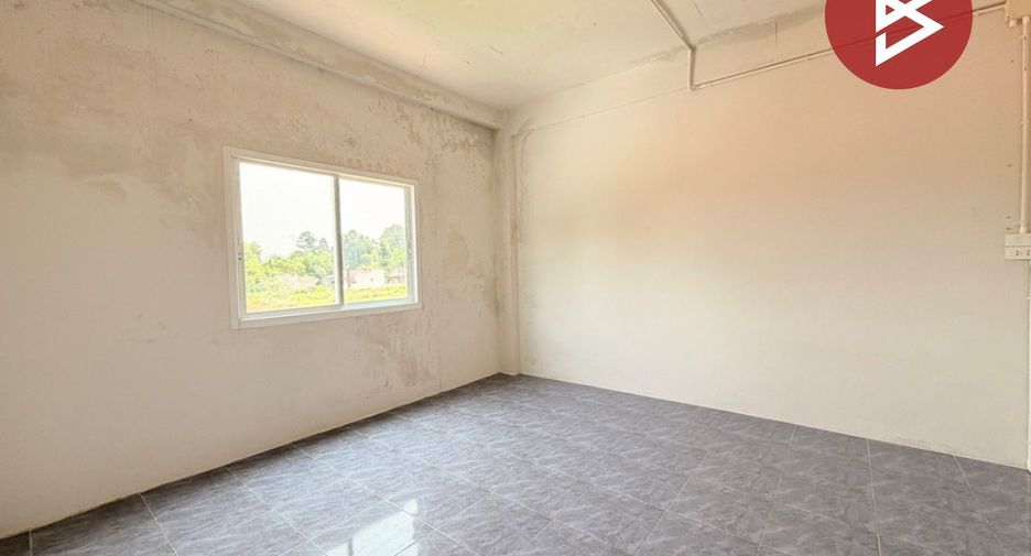 For sale 2 bedrooms retail Space in Na Di, Prachin Buri