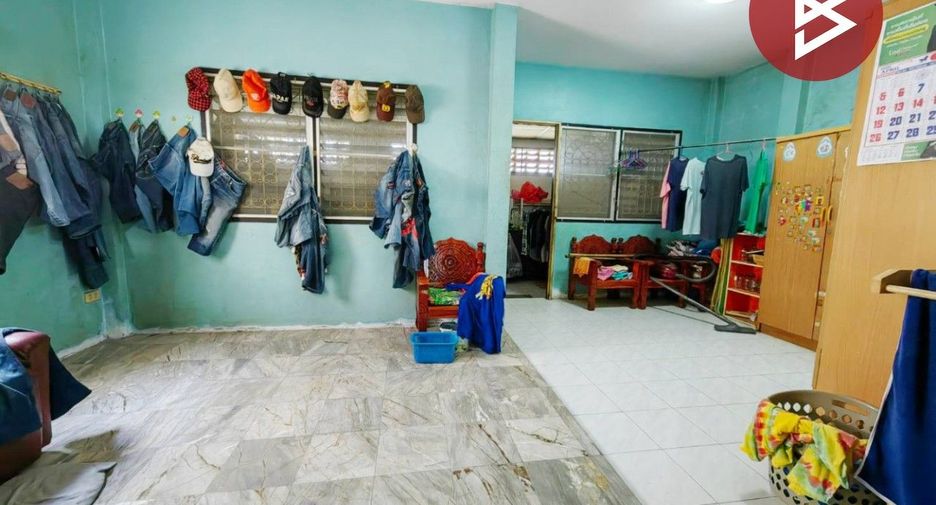 For sale 3 ベッドルーム house in Thung Khru, Bangkok