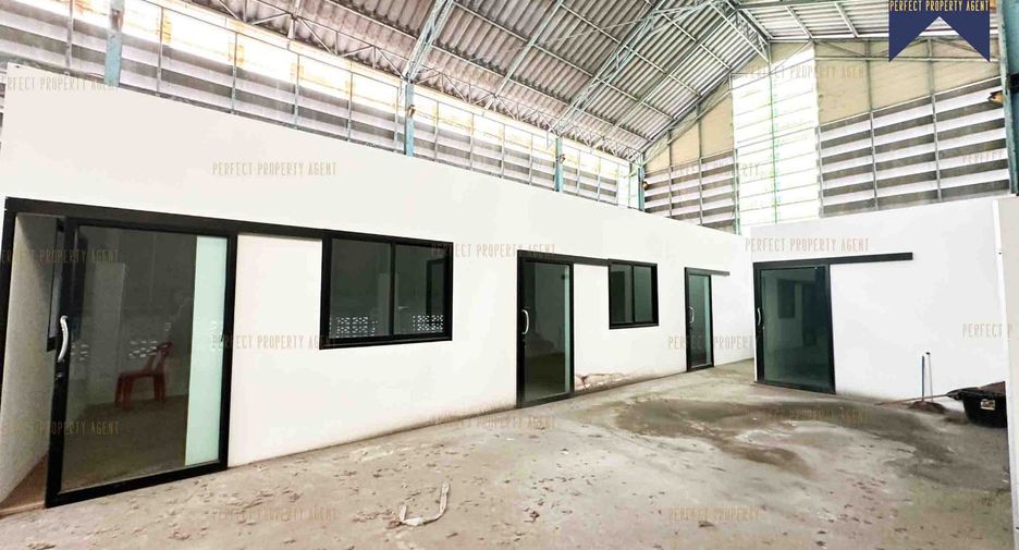 出售 2 卧室 仓库 在 Mueang Samut Prakan, Samut Prakan