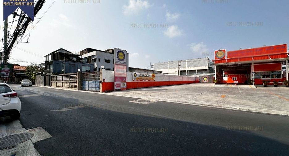 出售 2 卧室 仓库 在 Mueang Samut Prakan, Samut Prakan