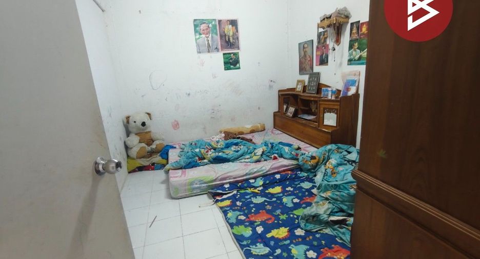 For sale 2 bedrooms townhouse in Bang Pakong, Chachoengsao