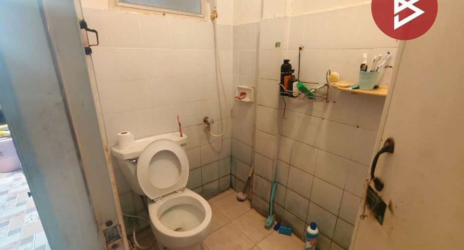 For sale 2 bedrooms townhouse in Bang Pakong, Chachoengsao