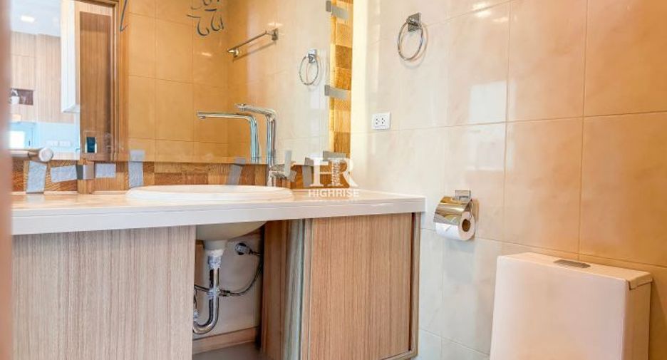 For sale 1 bed condo in South Pattaya, Pattaya