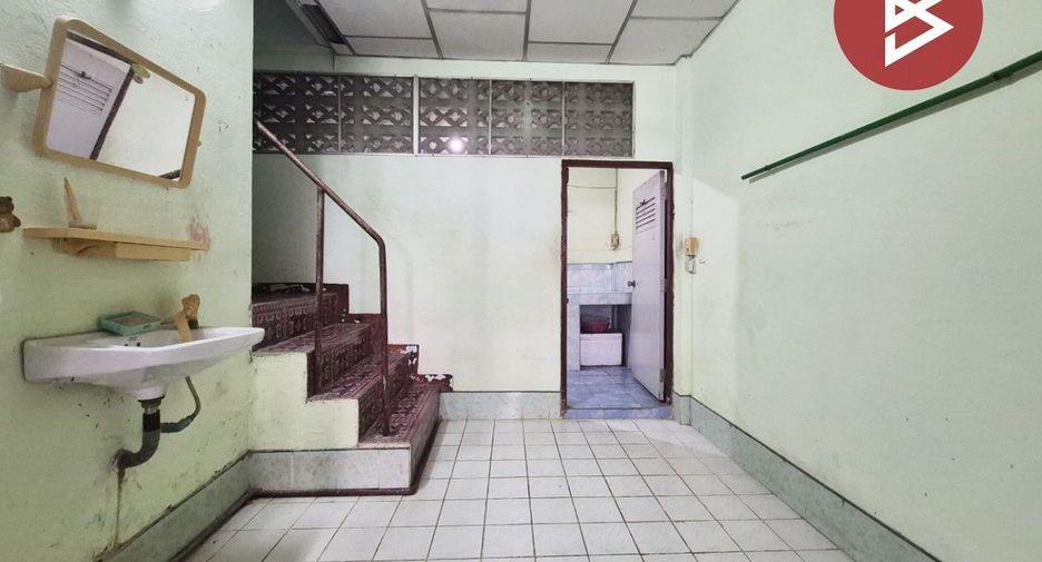 For sale 3 bedrooms townhouse in Mueang Samut Songkhram, Samut Songkhram
