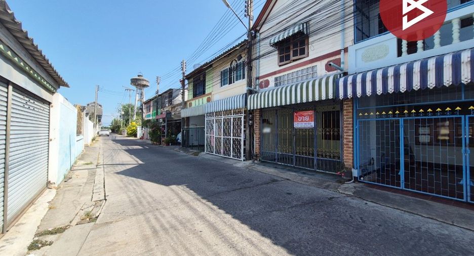 For sale 3 bedrooms townhouse in Mueang Samut Songkhram, Samut Songkhram