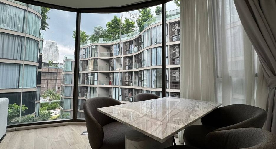 For rent 2 bedrooms condo in Khlong Toei, Bangkok