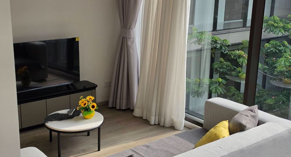 For rent 2 bedrooms condo in Khlong Toei, Bangkok